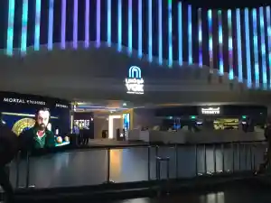 مركز فوكس سينما في الرياض بارك - الواجهة الرئيسية وشاشات العرض